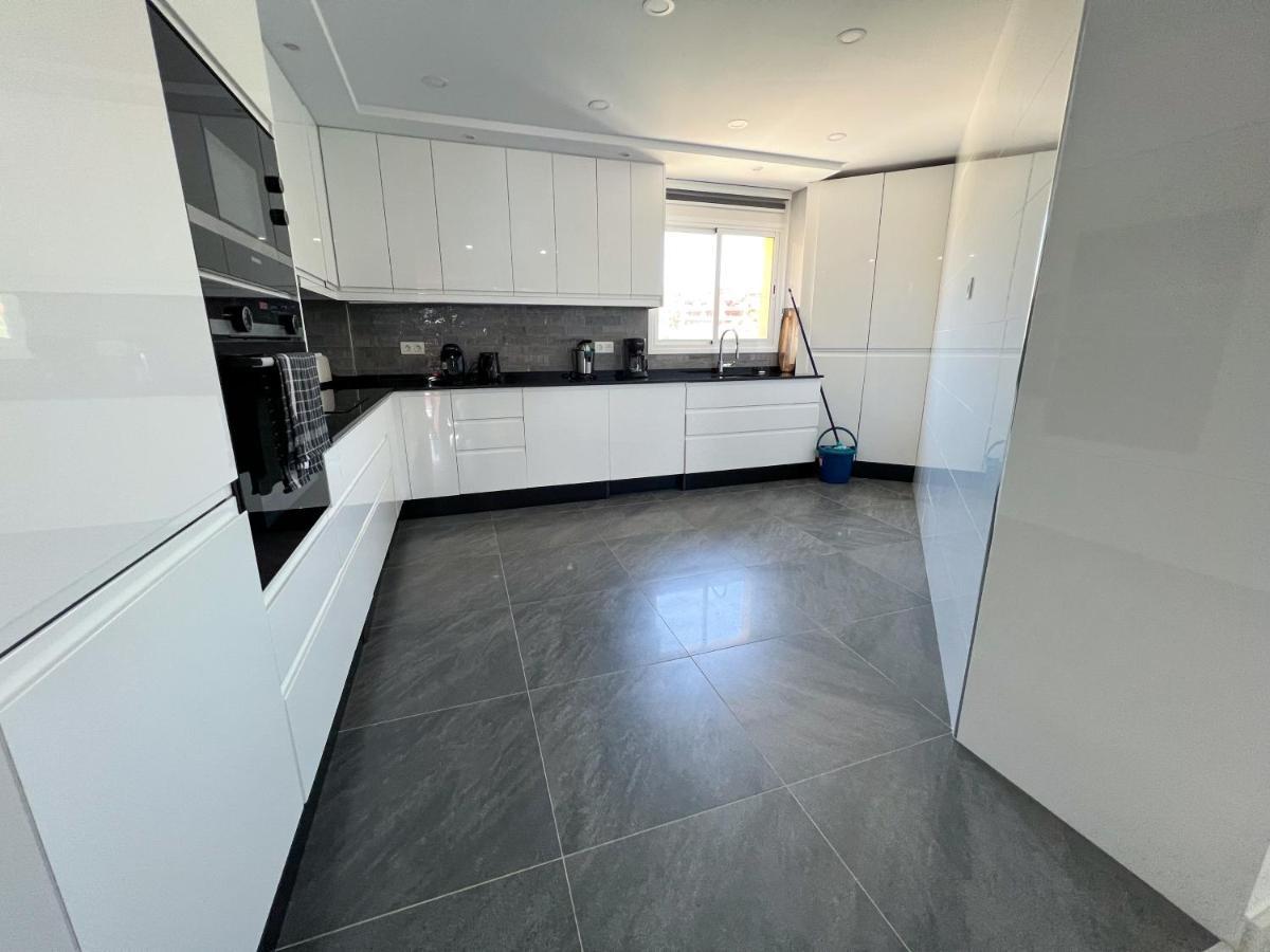 Luxury Three Bedroom Apartment At エステポナ エクステリア 写真