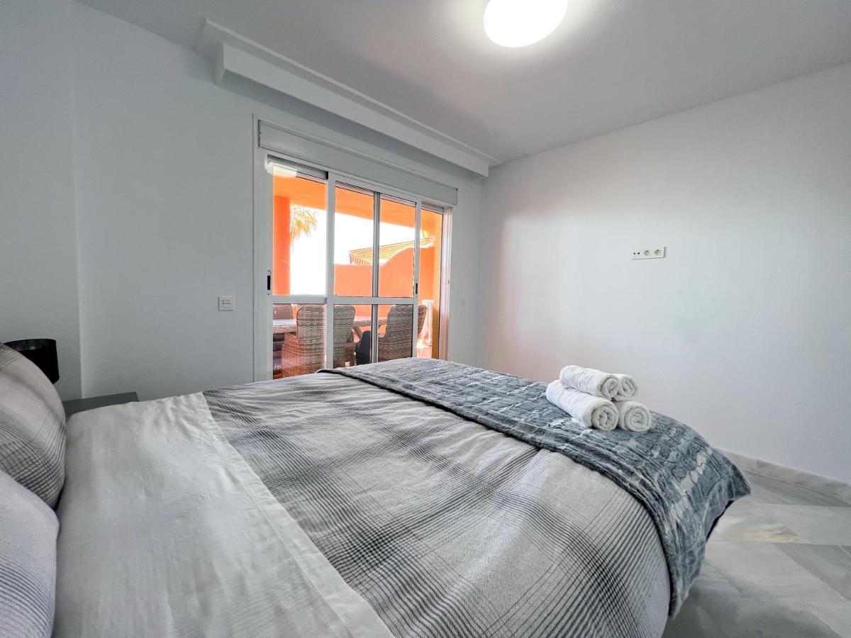 Luxury Three Bedroom Apartment At エステポナ エクステリア 写真
