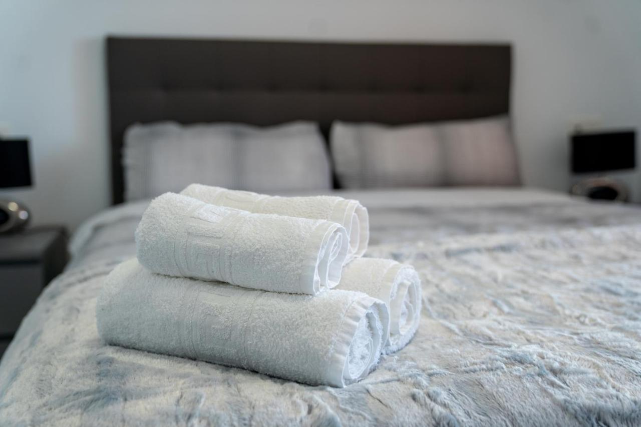 Luxury Three Bedroom Apartment At エステポナ エクステリア 写真